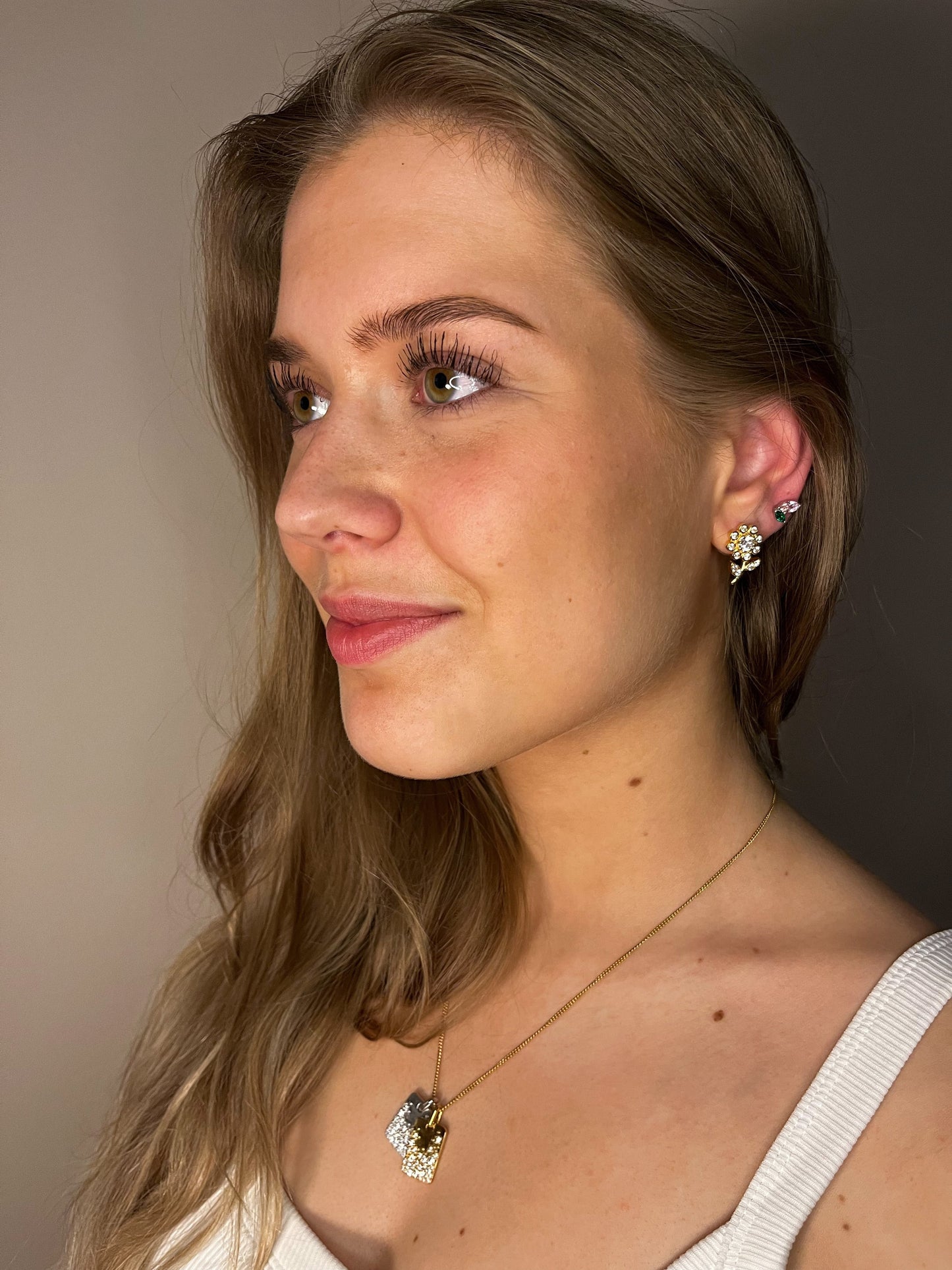 Single Flower Stud Silver - Right