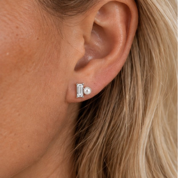 Baguette Stud Earrings Silver