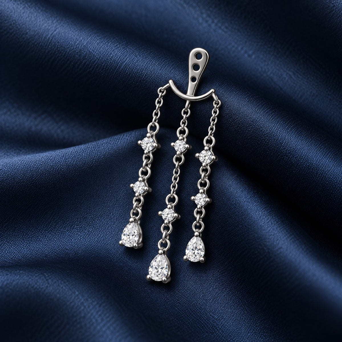 Single Sparkling Earring Jacket Silver